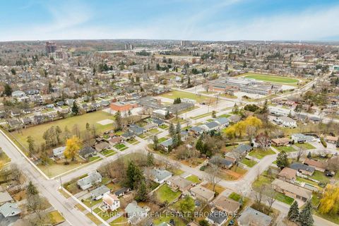 Photo 37 at 15 Davidson Street, Wellington, Barrie