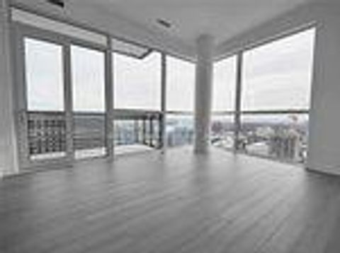 Photo 8 at 3903 - 39 Roehampton Avenue, Mount Pleasant West, Toronto