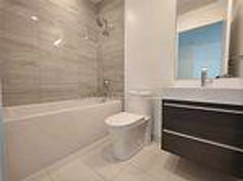 Photo 11 at 3903 - 39 Roehampton Avenue, Mount Pleasant West, Toronto