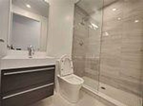 Photo 14 at 3903 - 39 Roehampton Avenue, Mount Pleasant West, Toronto