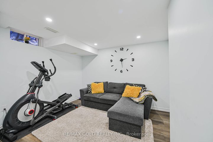 Photo 33 at 9 - 81 Valridge Drive, Ancaster, Hamilton