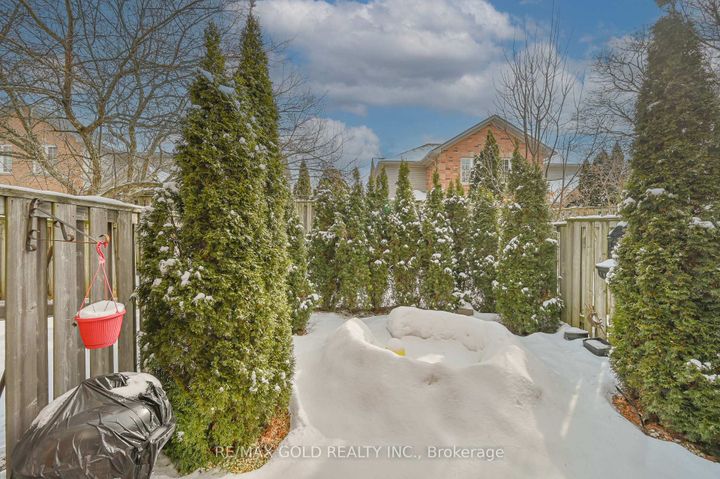 Photo 37 at 9 - 81 Valridge Drive, Ancaster, Hamilton