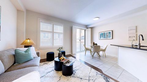 Photo 8 at 11 Durblee Avenue, Rural Aurora, Aurora