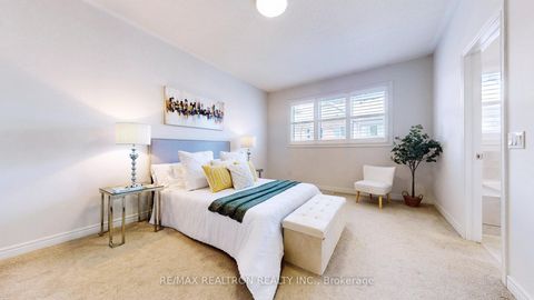 Photo 22 at 11 Durblee Avenue, Rural Aurora, Aurora