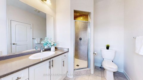 Photo 28 at 11 Durblee Avenue, Rural Aurora, Aurora