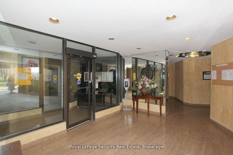 Photo 2 at 2413 - 10 Martha Eaton Way, Amesbury, Toronto