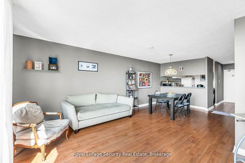 Photo 7 at 2413 - 10 Martha Eaton Way, Amesbury, Toronto