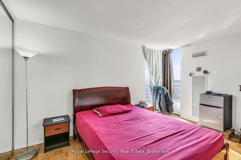 Photo 15 at 2413 - 10 Martha Eaton Way, Amesbury, Toronto