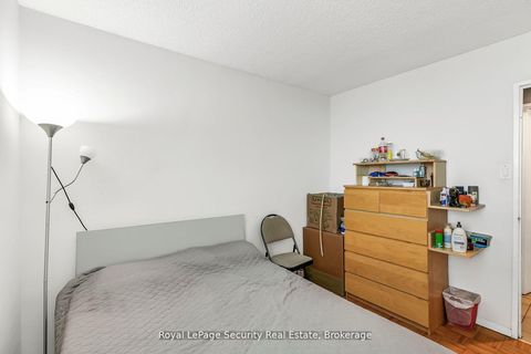 Photo 20 at 2413 - 10 Martha Eaton Way, Amesbury, Toronto