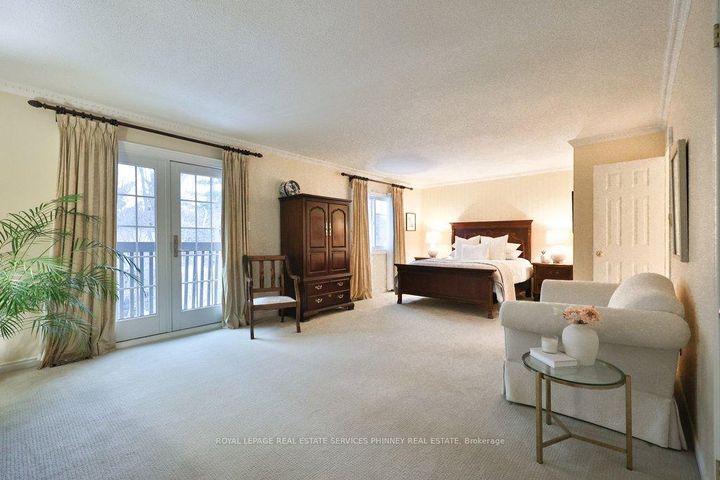 Photo 19 at 1048 Veroli Court, Lorne Park, Mississauga