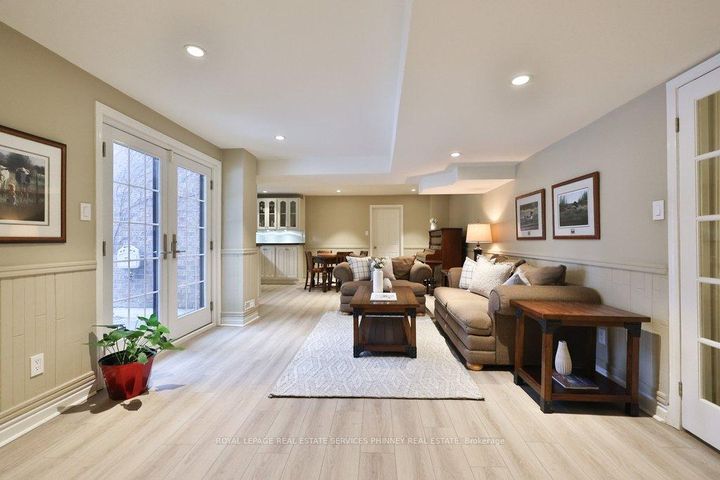 Photo 33 at 1048 Veroli Court, Lorne Park, Mississauga