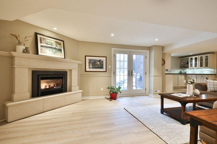 Photo 35 at 1048 Veroli Court, Lorne Park, Mississauga