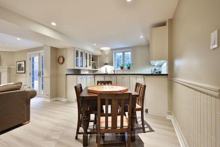 Photo 36 at 1048 Veroli Court, Lorne Park, Mississauga