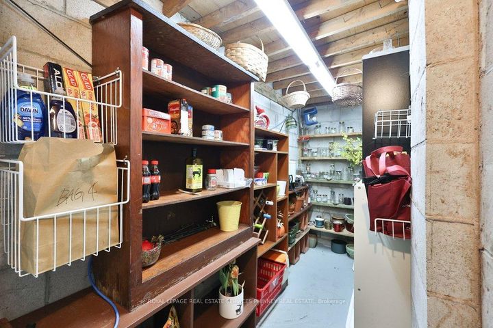 Photo 42 at 1048 Veroli Court, Lorne Park, Mississauga