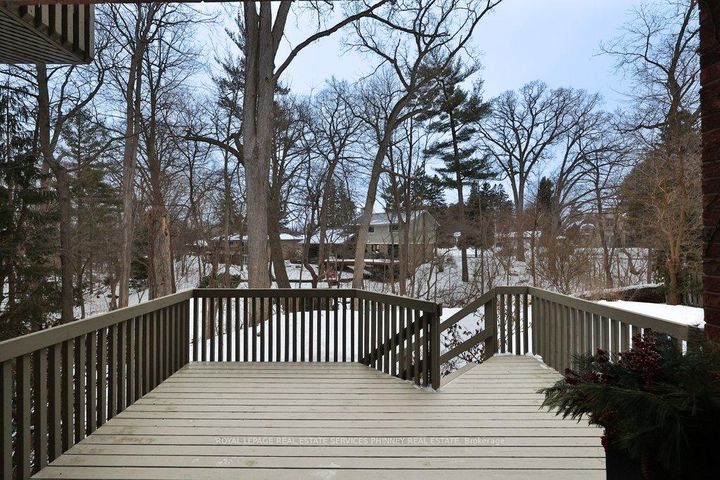 Photo 44 at 1048 Veroli Court, Lorne Park, Mississauga