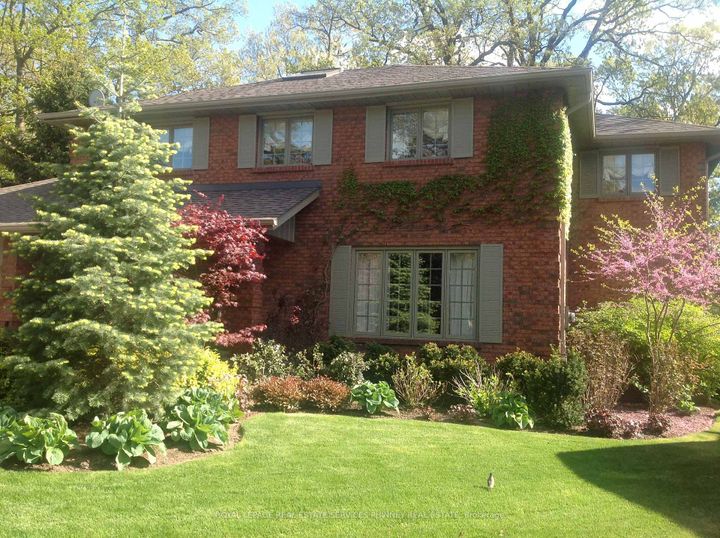 Photo 47 at 1048 Veroli Court, Lorne Park, Mississauga