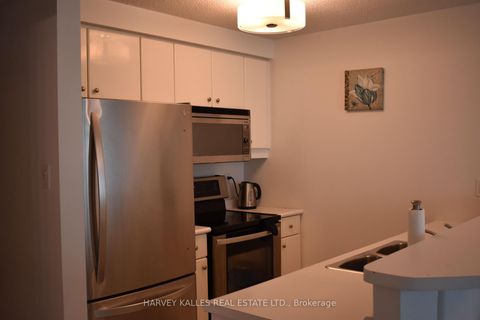 Photo 1 at 705 - 10 Yonge Street, Waterfront Communities C1, Toronto