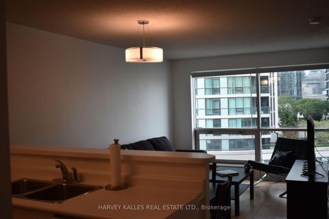 Photo 2 at 705 - 10 Yonge Street, Waterfront Communities C1, Toronto