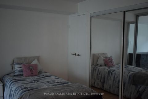 Photo 5 at 705 - 10 Yonge Street, Waterfront Communities C1, Toronto