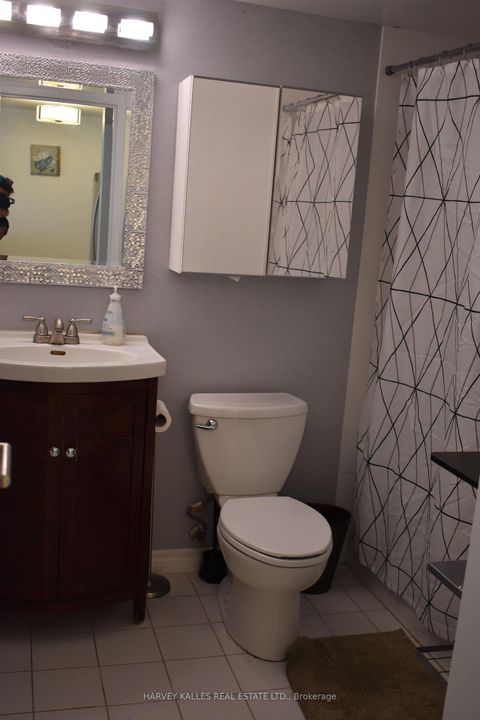 Photo 7 at 705 - 10 Yonge Street, Waterfront Communities C1, Toronto