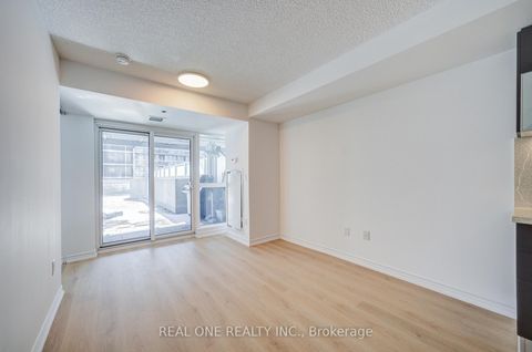 Photo 10 at 1408 - 386 Yonge Street, Bay Street Corridor, Toronto