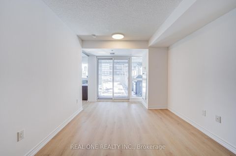 Photo 11 at 1408 - 386 Yonge Street, Bay Street Corridor, Toronto