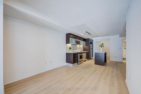 Photo 12 at 1408 - 386 Yonge Street, Bay Street Corridor, Toronto