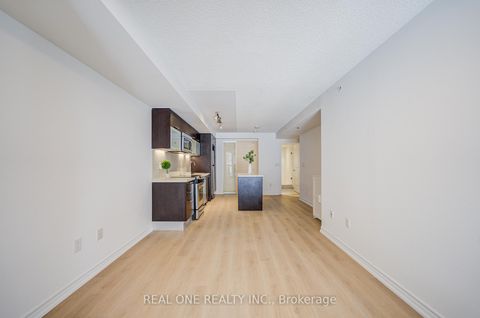 Photo 13 at 1408 - 386 Yonge Street, Bay Street Corridor, Toronto