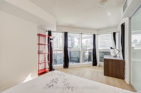 Photo 16 at 1408 - 386 Yonge Street, Bay Street Corridor, Toronto