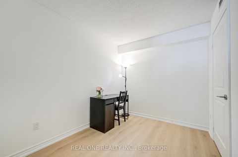 Photo 24 at 1408 - 386 Yonge Street, Bay Street Corridor, Toronto