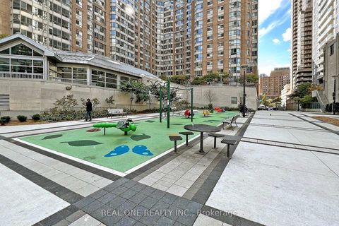 Photo 42 at 1408 - 386 Yonge Street, Bay Street Corridor, Toronto