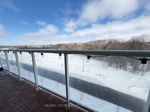 Photo 12 at 407 - 6 David Eyer Road, Rural Richmond Hill, Richmond Hill