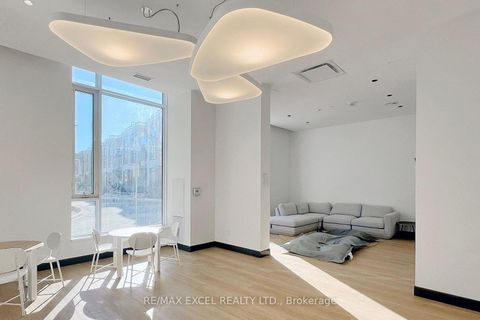 Photo 24 at 407 - 6 David Eyer Road, Rural Richmond Hill, Richmond Hill