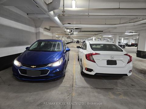 Photo 31 at 407 - 6 David Eyer Road, Rural Richmond Hill, Richmond Hill