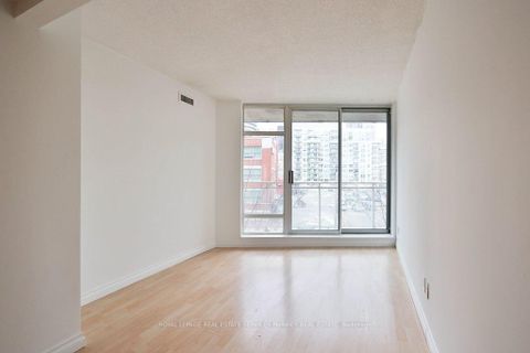 Photo 11 at 302 - 650 Queens Quay W, Niagara, Toronto