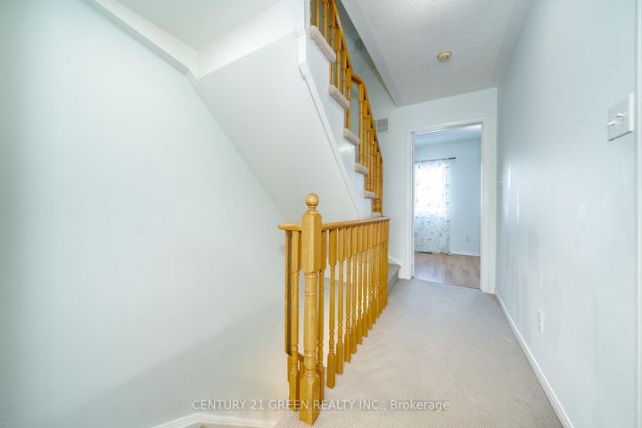 Photo 12 at 80 - 1775 Valley Farm Road, Town Centre, Pickering