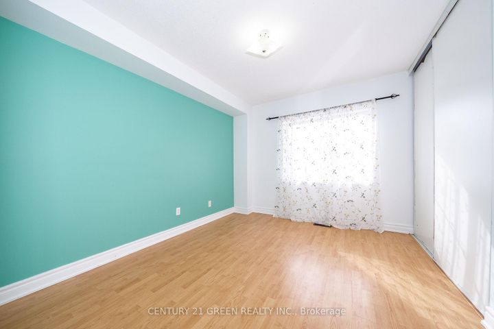 Photo 13 at 80 - 1775 Valley Farm Road, Town Centre, Pickering