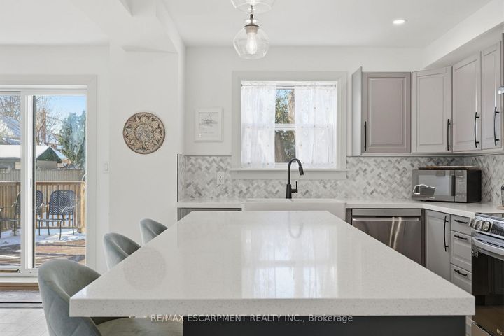 Photo 13 at 286 East 18th Street, Inch Park, Hamilton