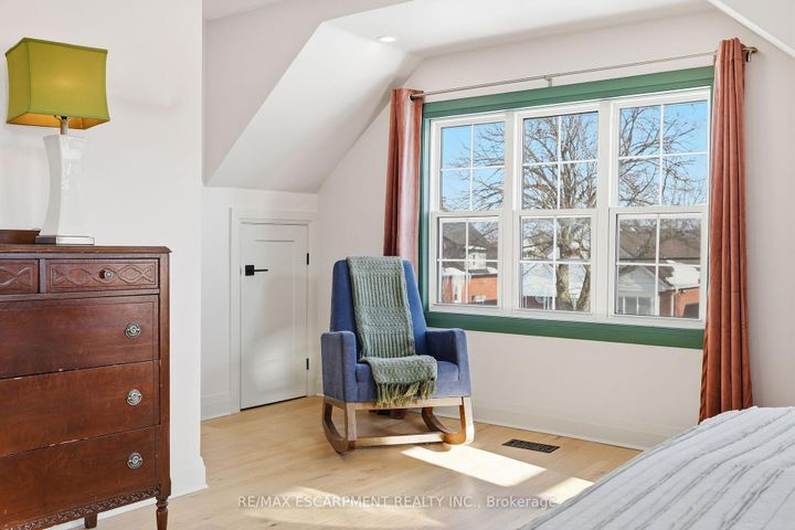 Photo 21 at 286 East 18th Street, Inch Park, Hamilton