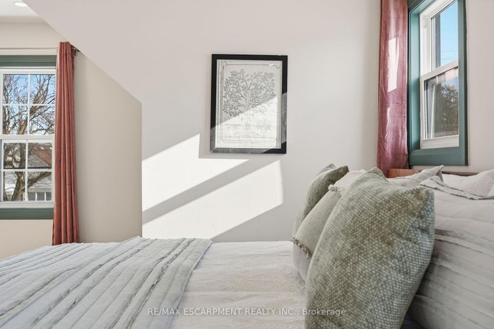 Photo 22 at 286 East 18th Street, Inch Park, Hamilton