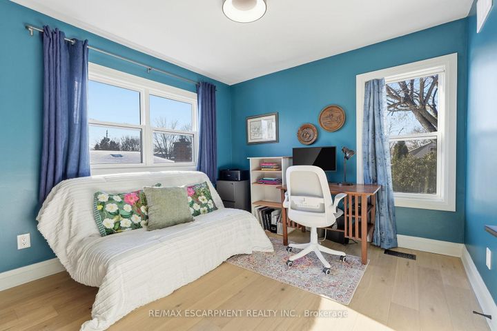 Photo 25 at 286 East 18th Street, Inch Park, Hamilton