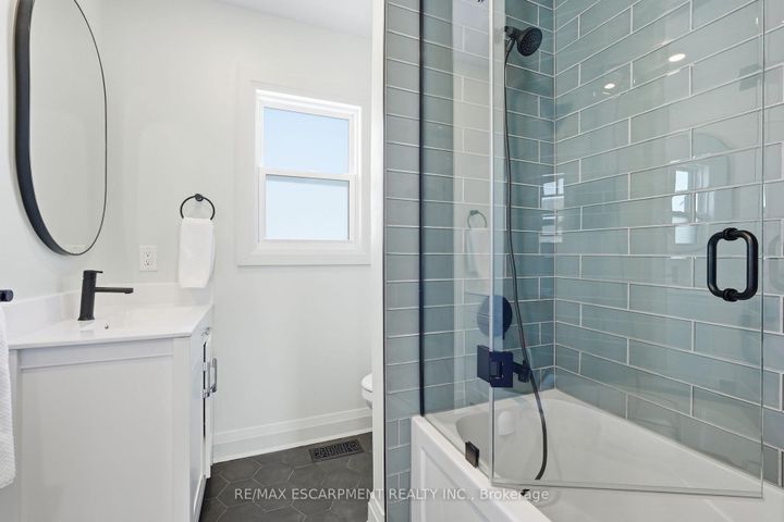 Photo 29 at 286 East 18th Street, Inch Park, Hamilton