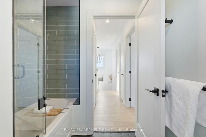 Photo 30 at 286 East 18th Street, Inch Park, Hamilton