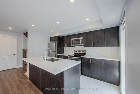 Photo 7 at 512 - 30 Dunsheath Way, Cornell, Markham