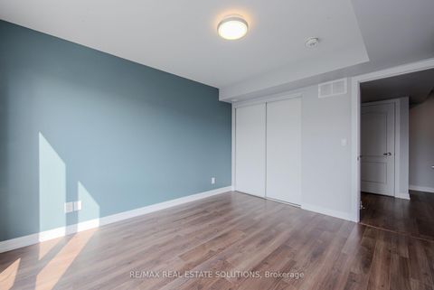 Photo 18 at 512 - 30 Dunsheath Way, Cornell, Markham