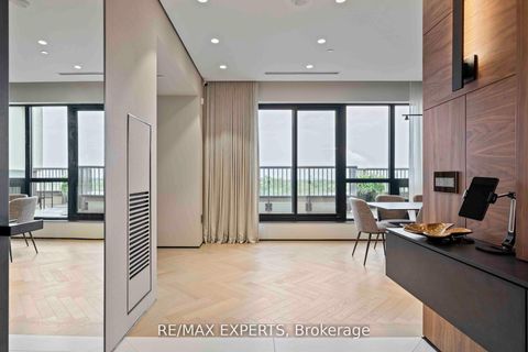 Photo 2 at 702 - 1700 Avenue Road, Nortown, Toronto