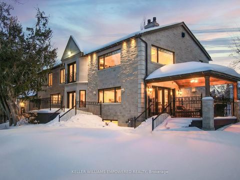 Photo 2 at 43 Woodland Acres Crescent, Rural Vaughan, Vaughan
