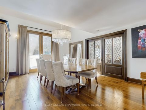 Photo 8 at 43 Woodland Acres Crescent, Rural Vaughan, Vaughan