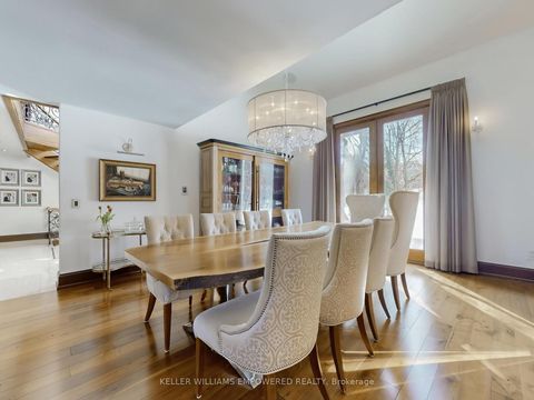 Photo 9 at 43 Woodland Acres Crescent, Rural Vaughan, Vaughan