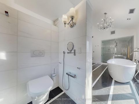 Photo 26 at 43 Woodland Acres Crescent, Rural Vaughan, Vaughan